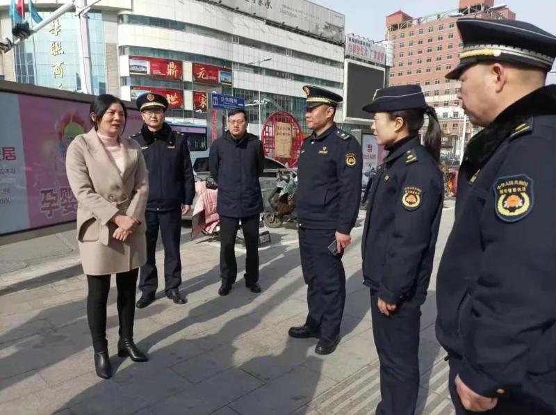 宫传敏看望慰问春节坚守岗位的城管系统一线干部职工_淮南市城市管理